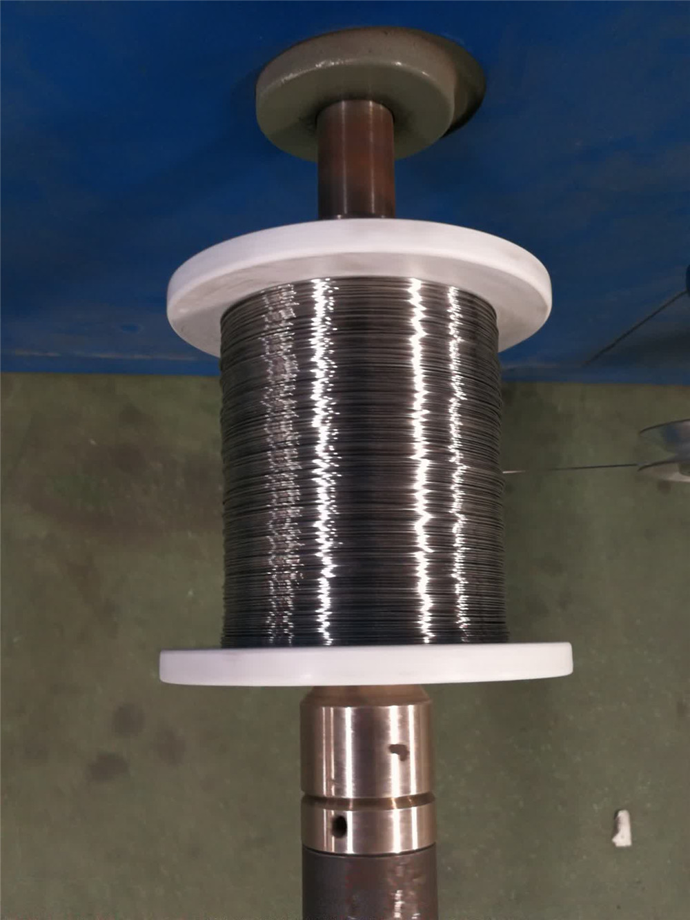 Electronic smoke heating wire