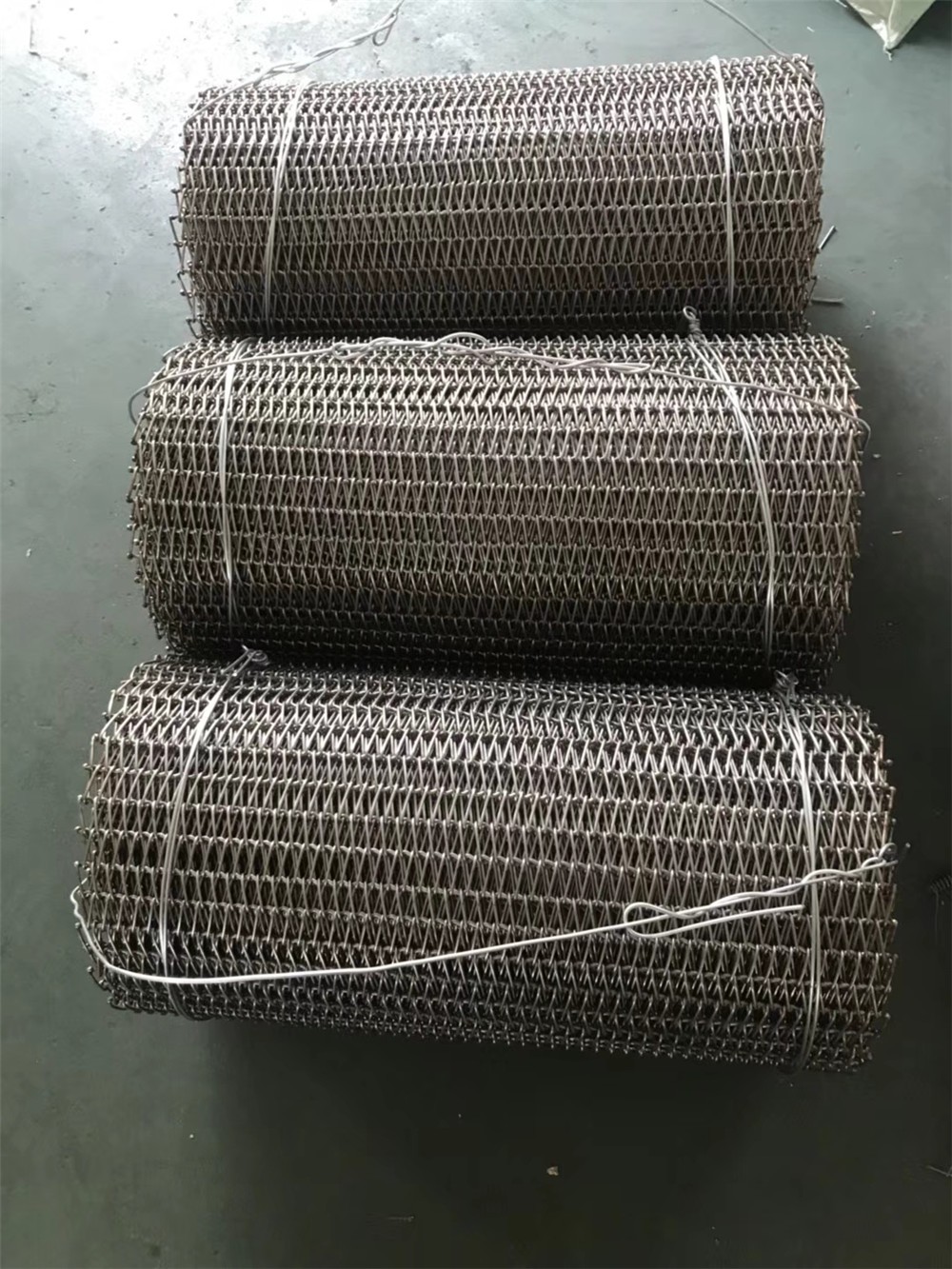 314 310S high temperature mesh belt conveyor belt